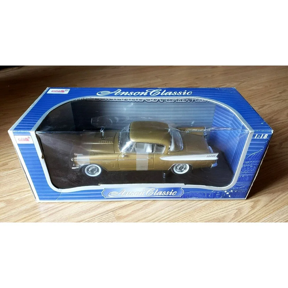 Anson Classic - 1957 STUDEBAKER GOLDEN HAWK 1:18 TIARA GOLD METALLIC White Walls